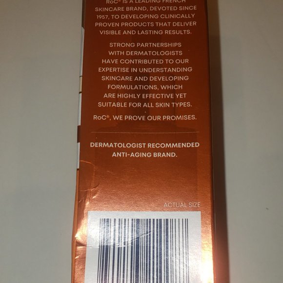 RoC Skincare Multi Correxion Revive + Glow Daily $40 - Picture 7 of 9